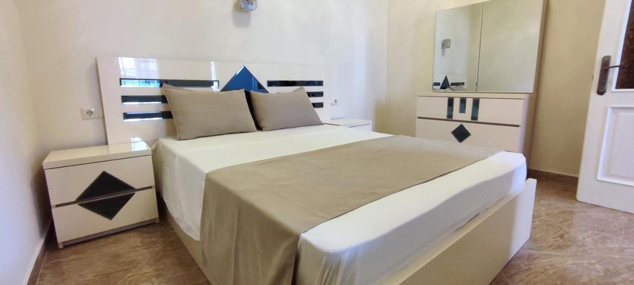 G&L Apartments Tbiliszi Kültér fotó