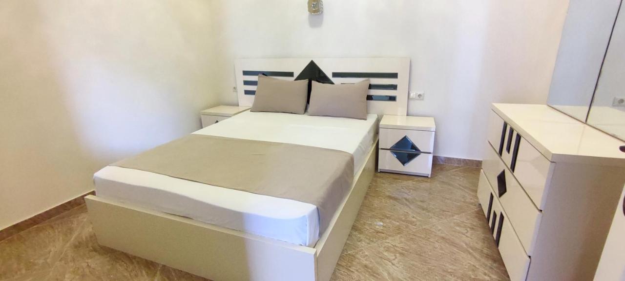 G&L Apartments Tbiliszi Kültér fotó